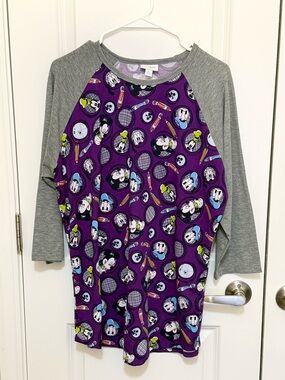 LuLaRoe Disney Mickey Mouse purple baseball tee featuring 3/4 sleeves XL